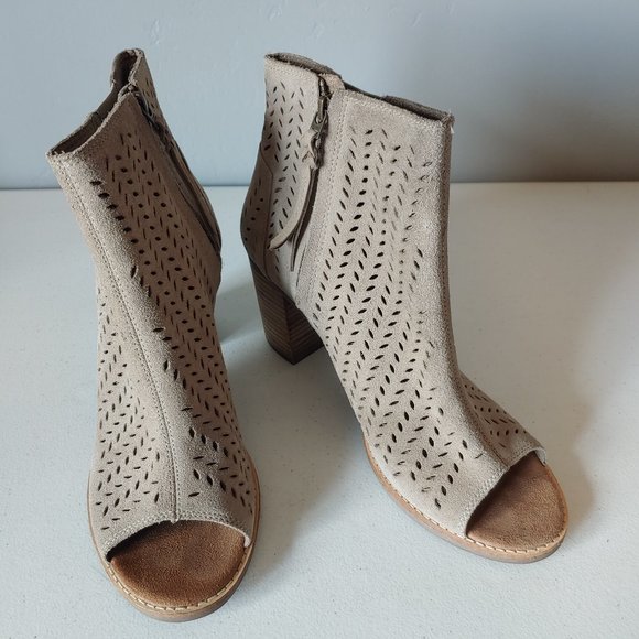 Toms Bootie "EUC" - Picture 13 of 15